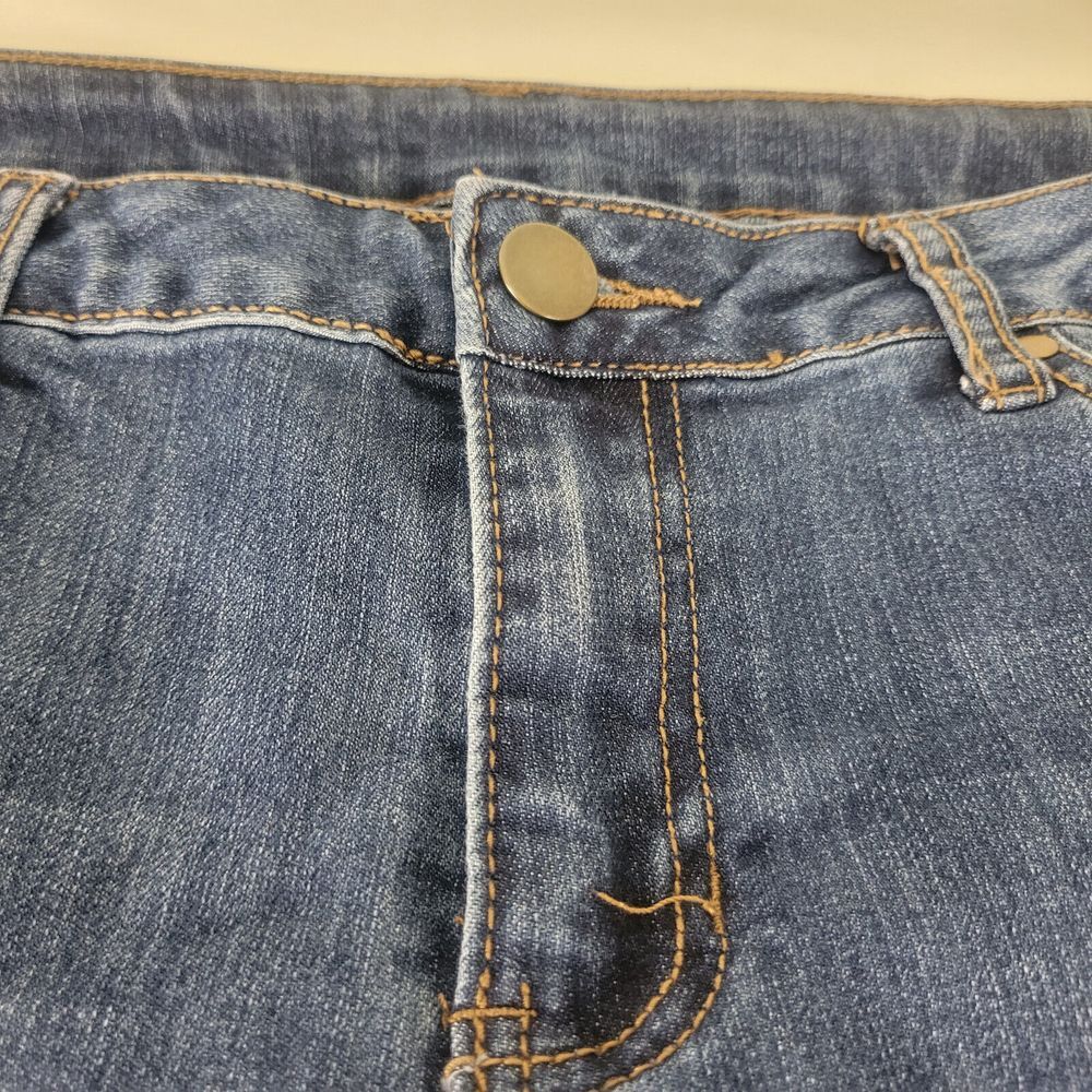 JW Jeans Womens 8 Blue Mid Rise Tapered Cuffed Hem Medium Wash Denim - Picture 10 of 13